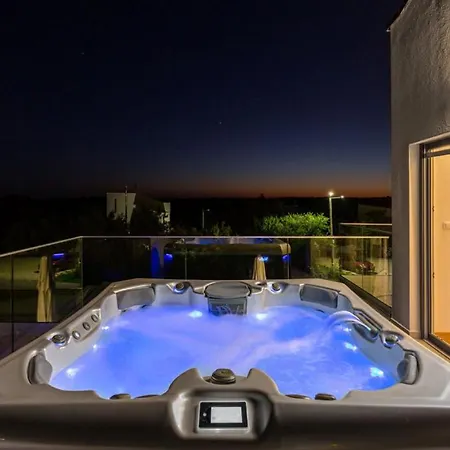 Villa Izabel With Hot Whirpool *