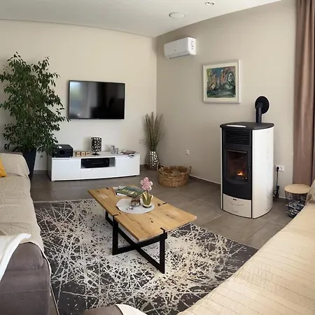 Вилла Izabel With Hot Whirpool Крница